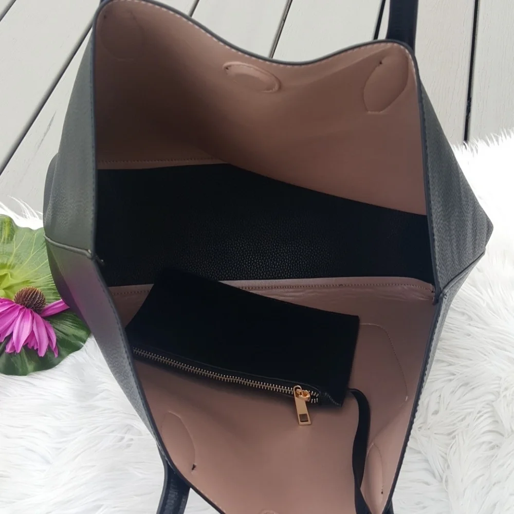 BPTote with Wristlet - Picture 3 of 3